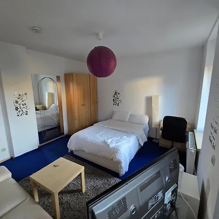 Cozy & Queit With Marcbride Проживание в семье